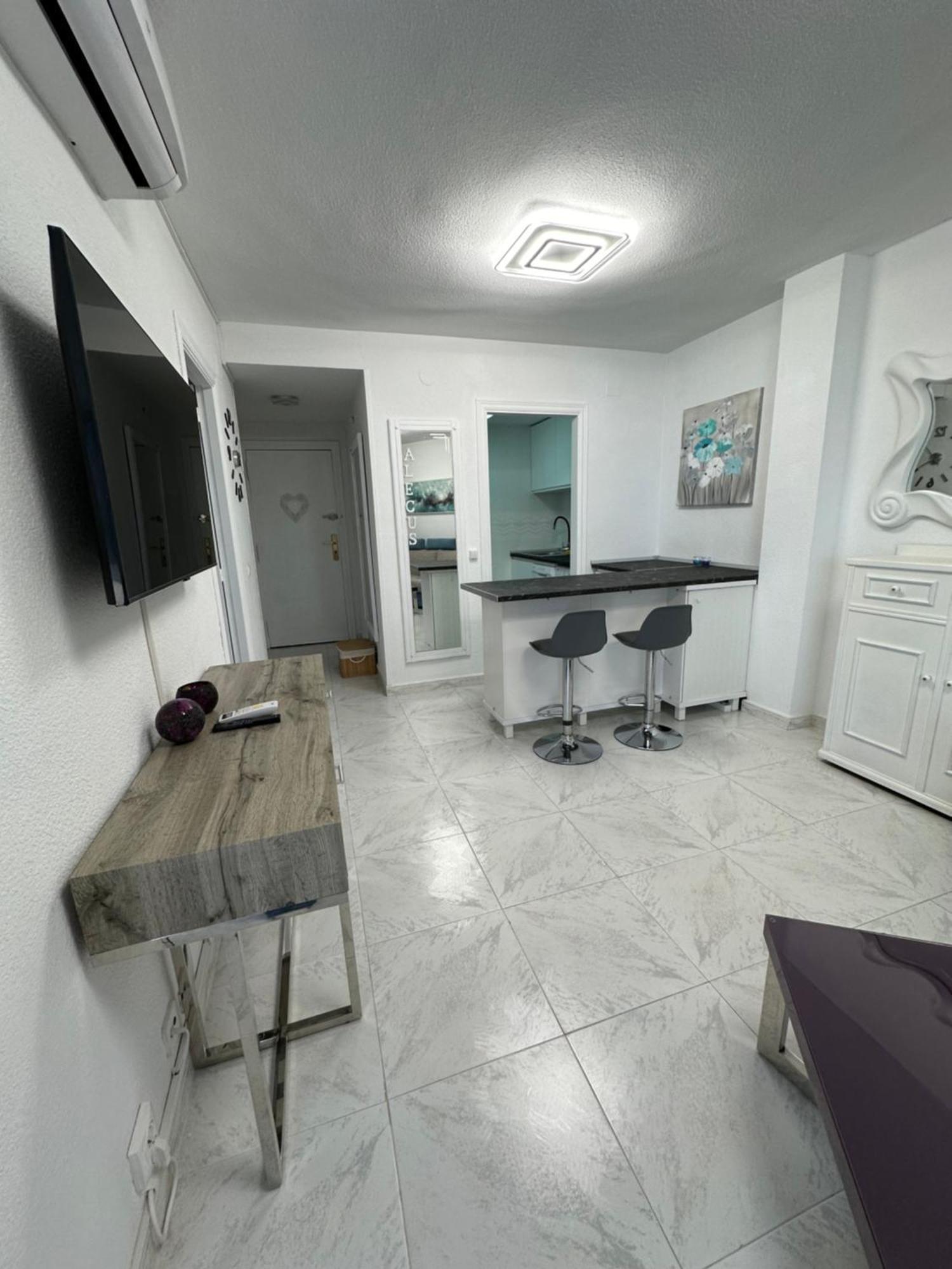Alecus Apartment Калпе Екстериор снимка