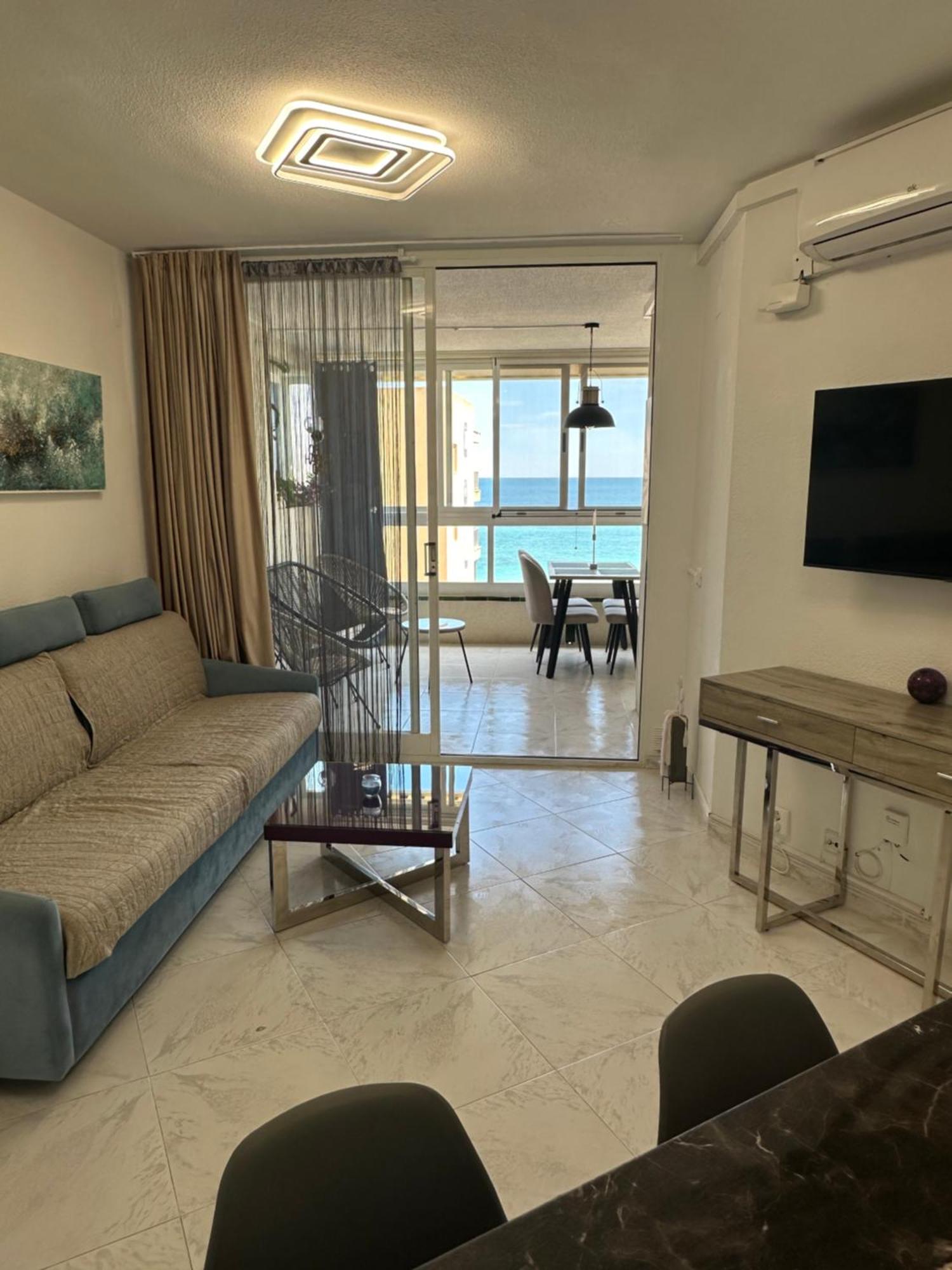 Alecus Apartment Калпе Екстериор снимка