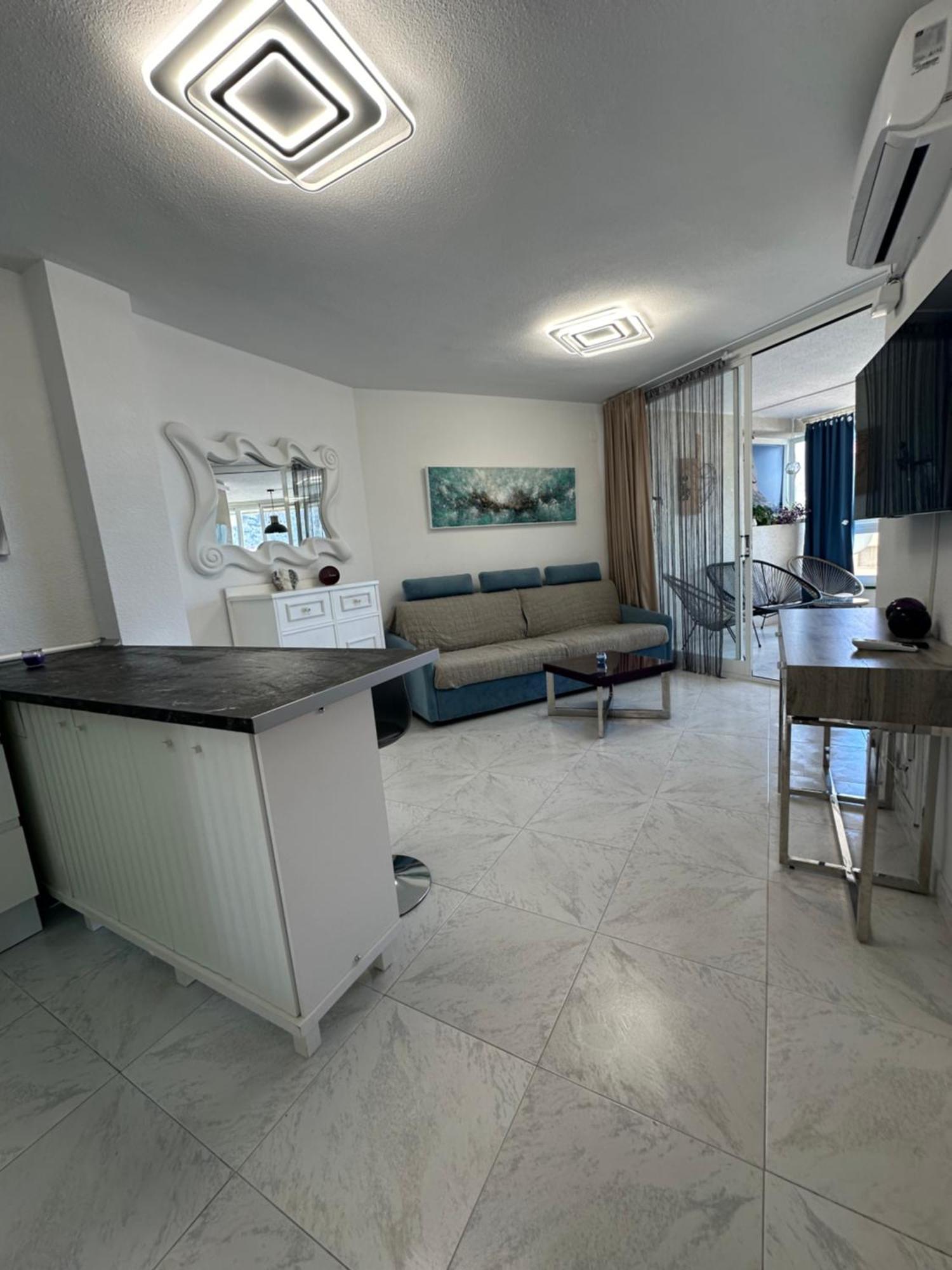 Alecus Apartment Калпе Екстериор снимка