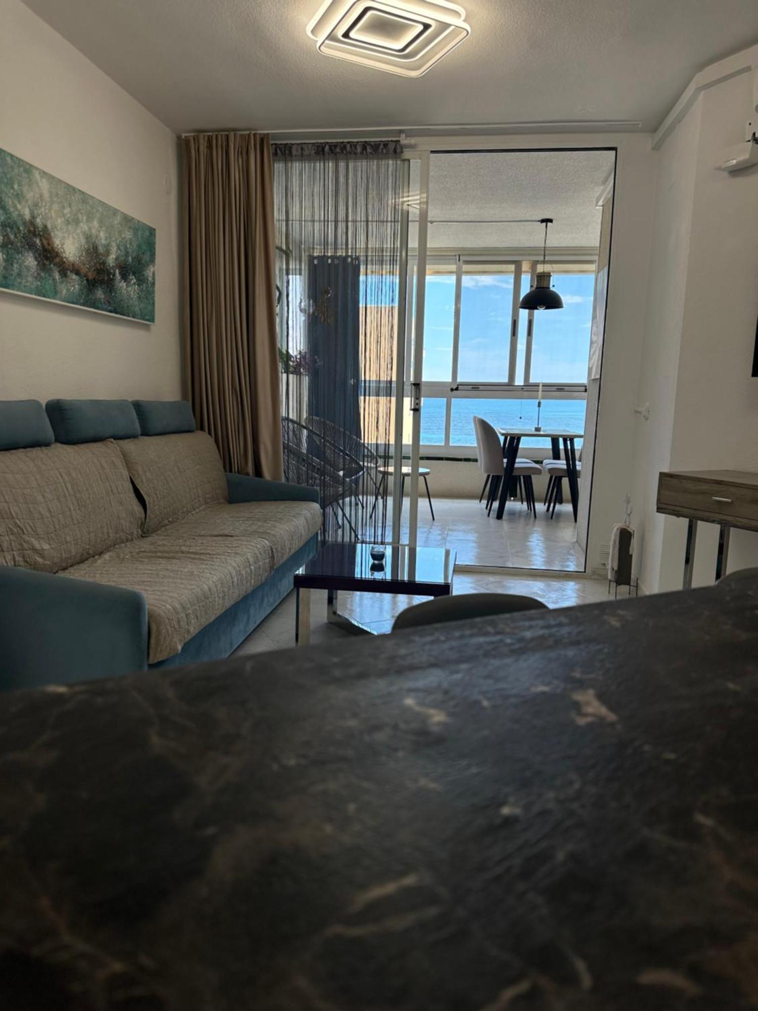Alecus Apartment Калпе Екстериор снимка